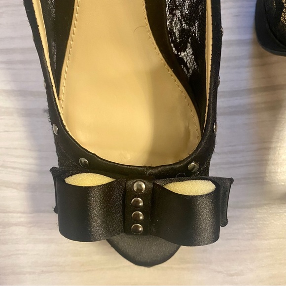 ALDO Bow and Lace Open Toe High Heels in Black, Size 8 - Picture 4 of 6